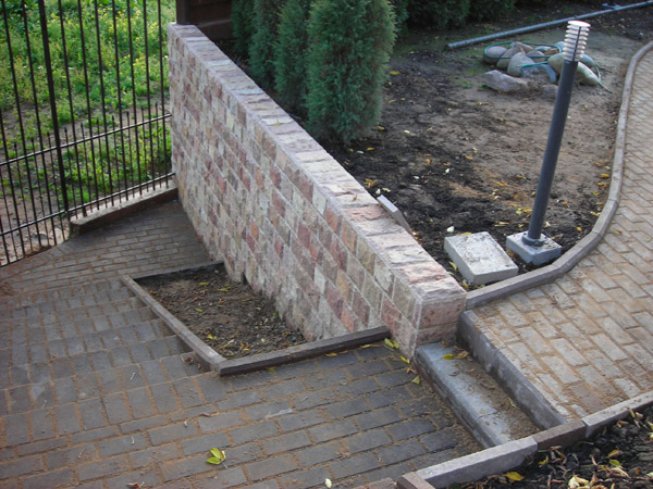 Мощение и укладка брусчатки